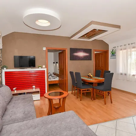 Liljana Apartment Privlaka (Zadar)