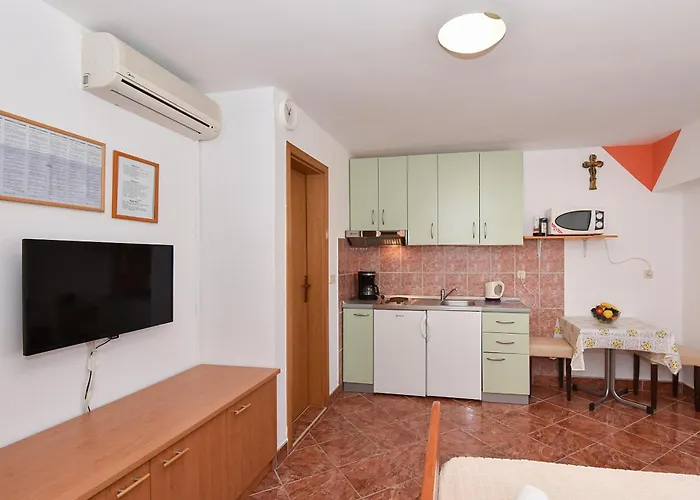 Liljana Appartement *