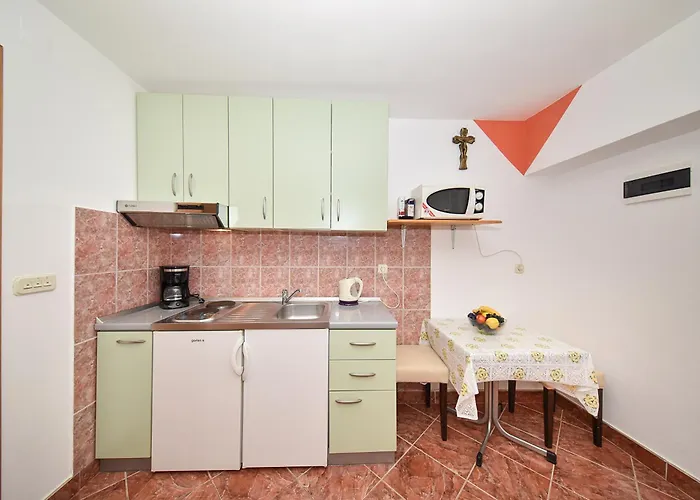 Liljana Appartement *