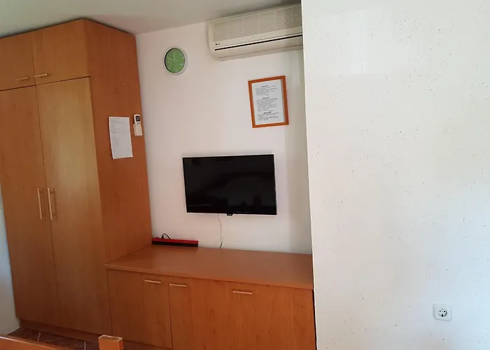 Liljana Appartement *